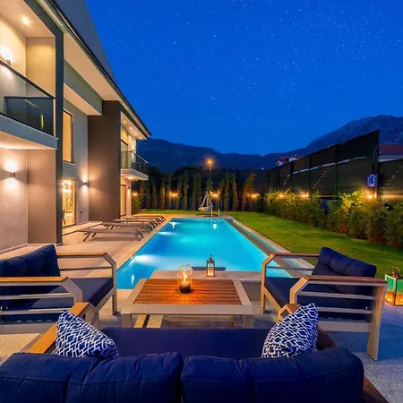 Iskenderun Sleeps 7 With Pool Air Con And Wifi *